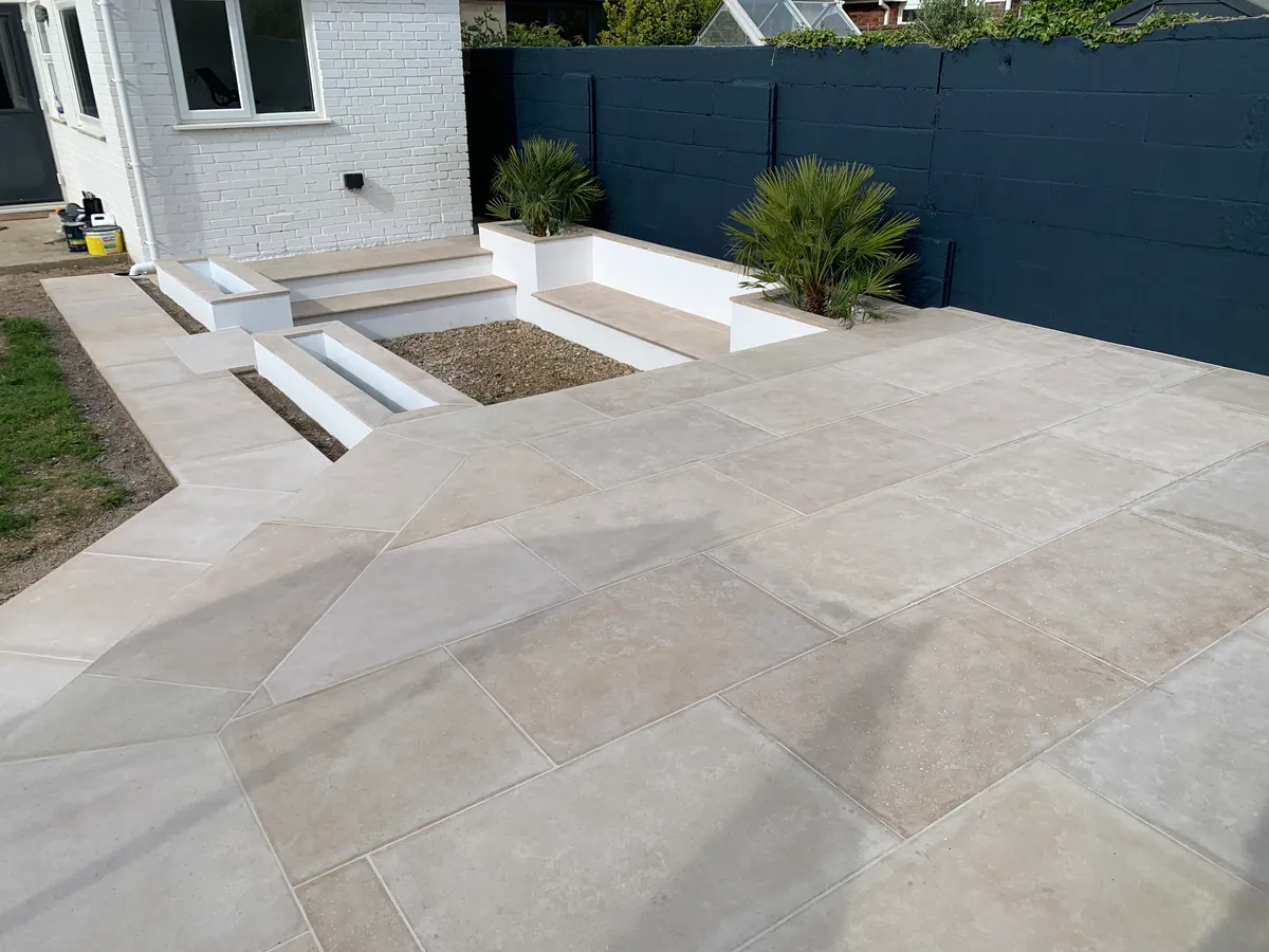 Patio landscaping, photo 2
